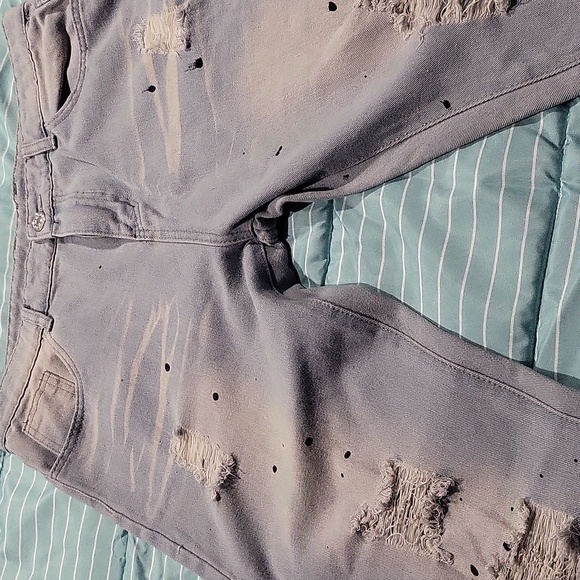 Jeans - Picture 1 of 4